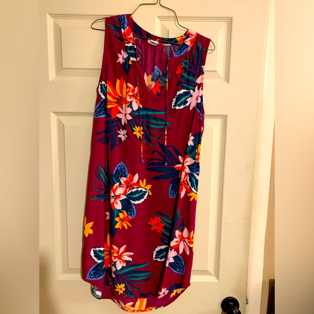 Old navy medium maroon floral dress